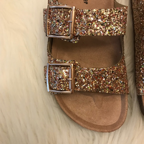 •LAST 1• Gold Glitter Buckle Footbed Sandal - Picture 3 of 8